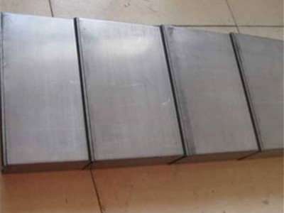 德康供应机床伸缩式钢板防护罩 铣床钢板防护罩 加工定制机床导轨防护罩