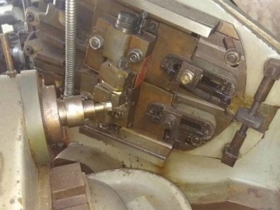 上海仪表机床厂锥齿轮铇齿机Y2312A 无心磨床