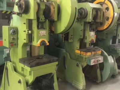 和瑞_冲床回收_高速冲床回收_数控机床回收_数控车床回收_二手设备回收专业正规的回收公司