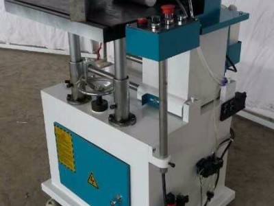 菏泽供应越辰厂家供应铝合金门窗设备， 单立柱端面铣床，铣端面机床，高速端面铣床，铝门窗端面铣床