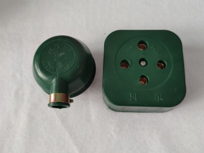 贝尔三相四线绿色32A插头插座工业插座耐摔不易碎 贝尔插座