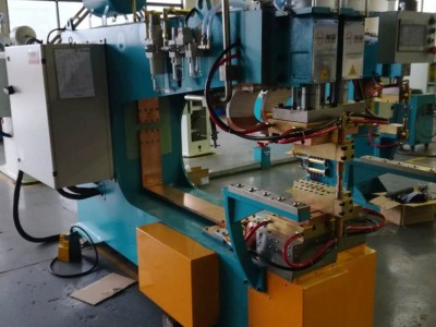 海菲 大功率中频逆变直流点焊机  镀锌板铝板点焊机  高速公路铝标牌加长臂中频点焊机