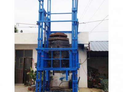 导轨升降机 升降货梯 液压升降货梯导轨货梯 导轨升降平台