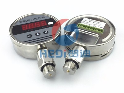 全不锈钢材质的智能压力控制仪表，供电电源可选24VDC/220VAC(或者双电源)