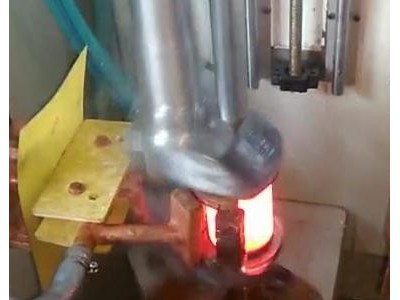 曲轴超音频淬火设备 河南德胜电子 曲轴中频淬火 曲轴淬火高频设备 曲轴高频淬火机床