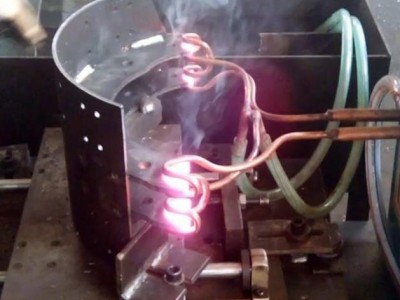 高频淬火 刹车蹄高频淬火机  刹车蹄超音频淬火  刹车蹄感应淬火设备厂家  刹车蹄中频淬火