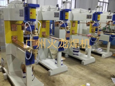 点焊机，螺母自动输送点焊机，汽车电池盒自动点焊机，非标自动化点焊机，焊机专家