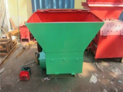 天合机械  型小型粉碎机 、 多功能秸秆粉碎机 ，多功能饲料粉碎机 畜牧、养殖业机械