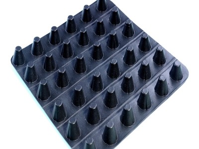蓄排水板 30mm蓄排水板  凹凸型卷材车库绿化排水板 阻根防穿刺滤水疏水板
