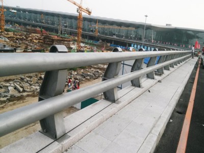 沐鑫 防撞护栏 交通防撞护栏 防撞护栏灯 燃气管道防撞护栏 长期现货