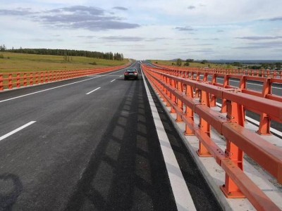 荣信 拒马式防撞护栏 防撞护栏栏杆 铝合金防撞护栏 燃气管道防撞护栏 长期现货