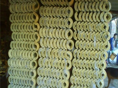 厂家供应聚氨酯管硬质发泡塑料保冷管壳天然气管道专用