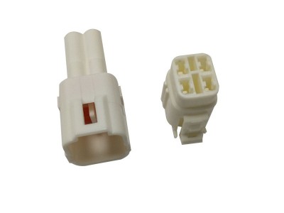 汽车电尾门 4孔插头 通升插头 端子接插件 汽车手机互联插头