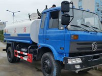 厂家出售5-6-8-10-12-15-20方洒水车,二手车新车都有