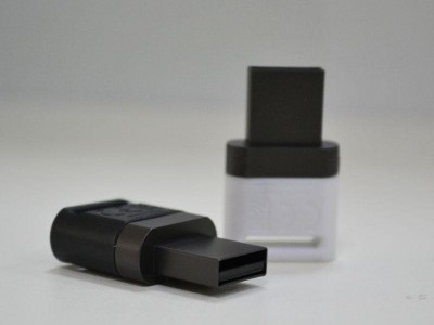 手机U盘8G 迷你创意金属U盘 手机电脑两用U盘 新款8G