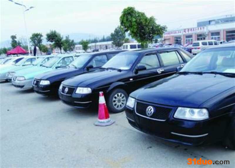 绍兴柯桥马鞍蔡氏二手车信息咨询服务部主营：二手车买卖，旧车回收。代办：年检，过户，保险，报废，销户，道路救缓，汽修一条龙