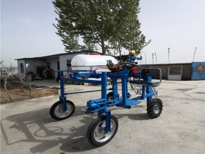 温州市鹿城区自走式打药机4个轮的高压喷雾器