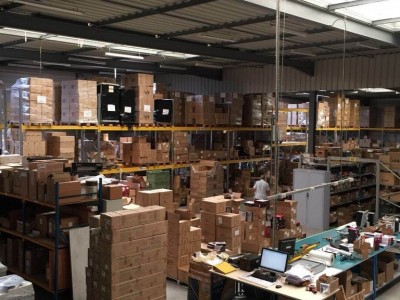 专业深圳到英国亚马逊报关，提供英国退货换标服务