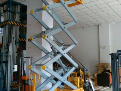 温州鑫力小型升降机一级代理