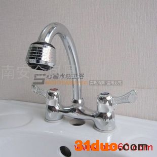 供应心随水动铁双孔水龙头 面盆龙头 冷热水洗