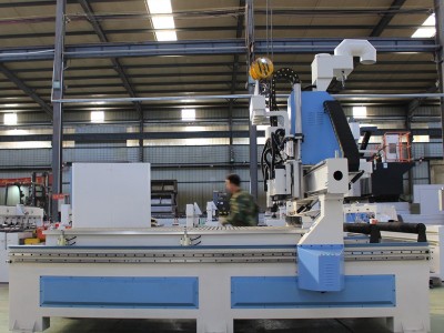 经济型开料机 四工序开料机济南胜雕数控     开料机 雕刻机 板式家具雕刻机 橱柜开料机 板式家具开料机