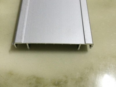 门包边　40宽封边 铝封边 木纹铝封边 家具铝封边