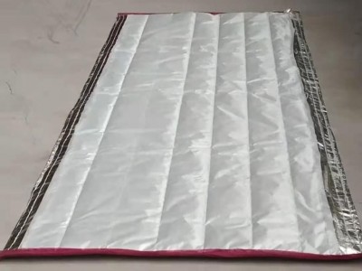 华强保温建材 供应铝箔布保温被 铝箔布岩棉被 混凝土保温材料
