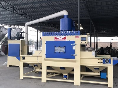 大量铁板除锈专用输送自动喷砂机 不规则五金建材表面处理喷砂机