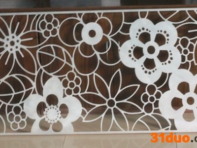 江苏苏州电影院外墙雕花铝单板装修建材厂家订制找德普龙建材。