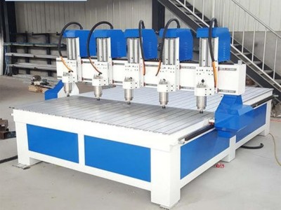 木头雕刻机 多头木工雕刻机 数控板式家具开料机 立体圆柱欧式家具楼梯扶手桌子腿雕刻设备 做家具的机器