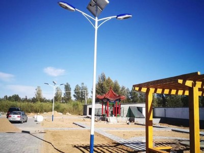 圣迈亿 柱头灯 草坪灯 不锈钢灯 壁灯 景观灯   太阳能灯  庭院灯 新农村太阳能路灯