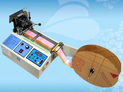 工厂**价格便宜背包带电脑切带机 书包带裁切机 皮革带剪切机 包边带剪断机 箱包带裁剪机