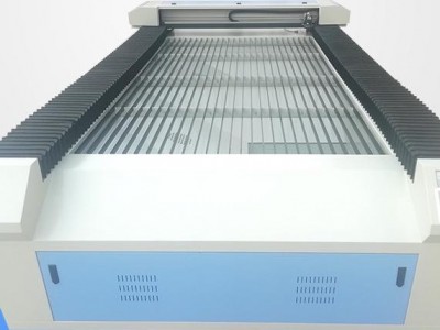 1625激光雕刻机剪纸设备；   亚克力； PVC切割；皮革；布料；家具；木版画；