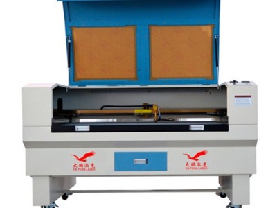 东莞大鹏** 亚克力 灯箱激光切割机 皮革 布料 海绵 激光裁剪机床