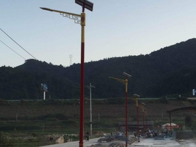 民族特色路灯 民族太阳能路灯 6米太阳能路灯