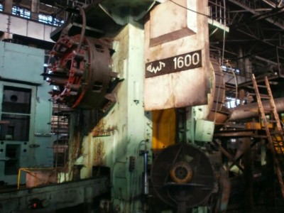 二手俄罗斯1600吨2500吨热模锻压力机/ 式上滑块调行程 二手机床