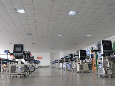 金米兰直销光纤激光打标机高精度激光喷码机五金激光打标机