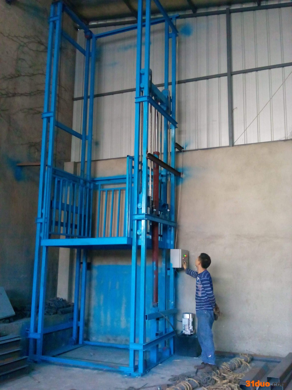 俊毅 导轨式升降平台 单跨导轨式升降平台 单缸导轨式升降平台 导轨式升降货梯