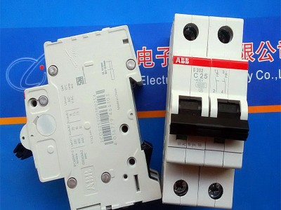 ABB空气开关S203-D32 3P 32A微型断路器交流
