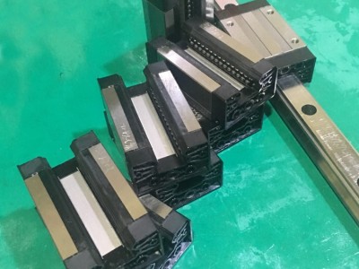 台稳精工造直线导轨 淬火硬度58导轨厂家 精磨方轨解析精度