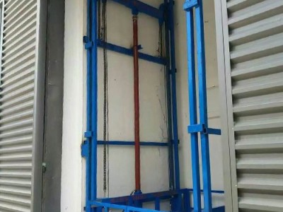 导轨升降机规格 山东导轨升降机保养