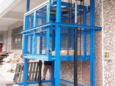 山东启运 导轨式升降机 导轨升降机