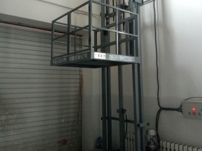 天禄SJD长春导轨式升降机 长春固定导轨式升降机 导轨式升降机 工厂直营