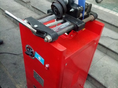 钢筋对焊机 山东纽威达供钢筋对焊机 UN100钢筋材料对焊机