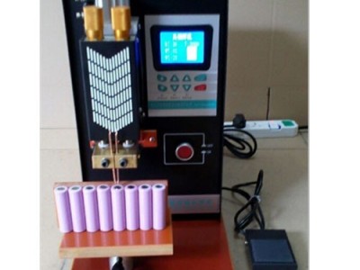 福威特SP-200逆变直流电池专用点焊机 逆变直流电池专用点焊机 SP-200逆变直流电池专用点焊机供应