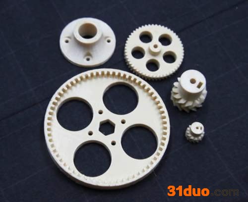 机械设备、文化用品、服装鞋帽、  电子产品、金属材料、通讯设备  机械设备