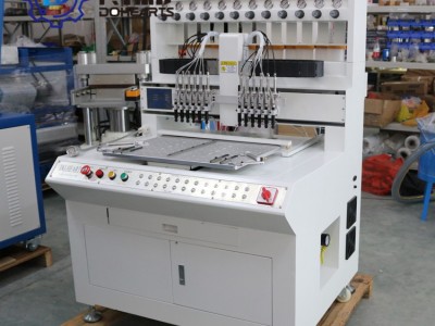 供应PVC软胶商标 滴塑机 滴胶机 软胶商标设备