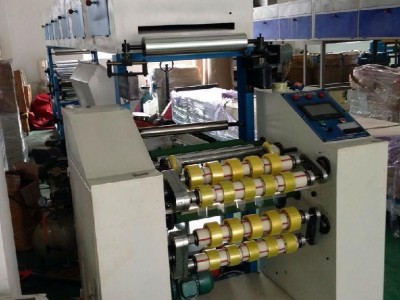 2015新款商标纸涂布分切机