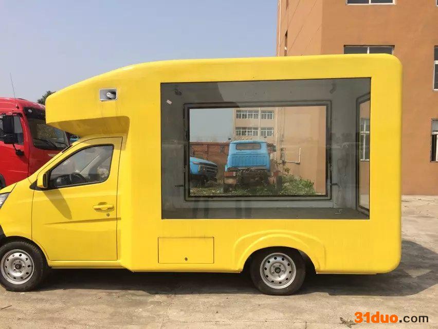 湖北程力流动售货车，你可以做快餐，快递，零食等生意