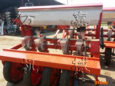 谷物播种机 小麦播种 家用拖拉机带动播种 蔬菜种子播种施肥机